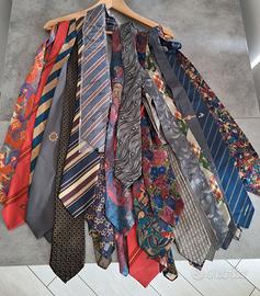 CRAVATTE STOCK 22 PEZZI