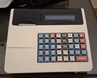 Registratore di cassa con alimentatore