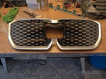 maschera frontale BMW ix1