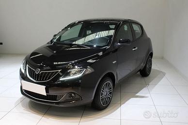 Lancia Ypsilon 1.0 FireFly 5 porte S&S Hybryd...