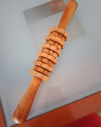 massaggiatore in legno 