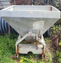 Spandiconcime per trattore