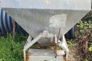 Spandiconcime per trattore