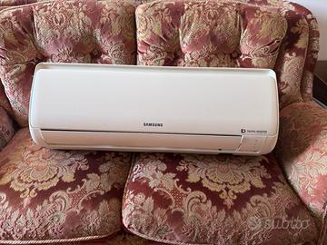 Unità interna Samsung 9000 AR09NXFPEWQNEUricambi