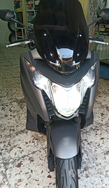 Moto Honda integra 750 sport