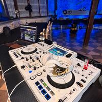 Pioneer XDJ - RR BIANCA + CASE MAGMA