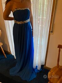 Vestito lungo per celebrazioni