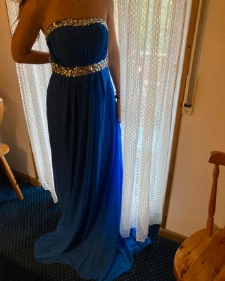 Vestito lungo per celebrazioni