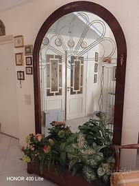 specchiera in legno e fioriera in legno 