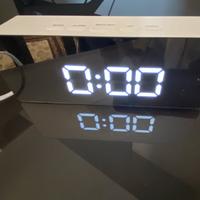 Sveglia con superficie a specchio