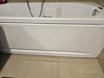 vasca idromassaggio Jacuzzi