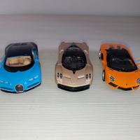 Lotto 3 modellini Welly 1/39 porte apribili 