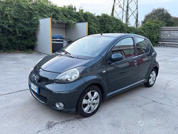 Toyota Aygo 1.0 12V VVT-i 5 porte Now Connect