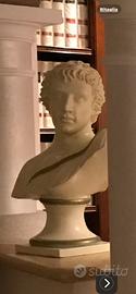 Mezzobusto di Cesare e angelo in gesso