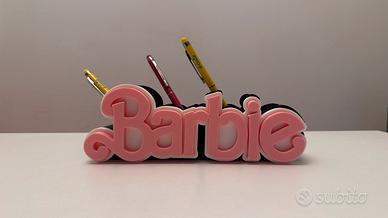 Portamatite e portapenne da scrivania stile Barbie