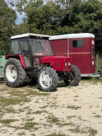 Trattore zetor 74 anno 84 con accessori