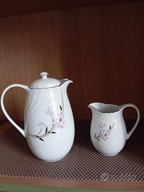 teiera con coperchio e lattieraTognana