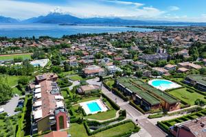 3 LOCALI A DESENZANO DEL GARDA