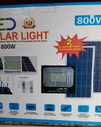 Faro faretto led smd 800w con 2 pannelli solari ri