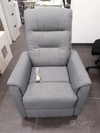 Poltrona relax alzapersona elettrica ILA