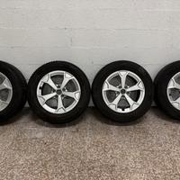 4 cerchi Audi da 17” con pneumatici invernali