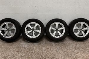 4 cerchi Audi da 17” con pneumatici invernali