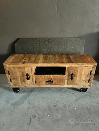 Mobile tv industriale