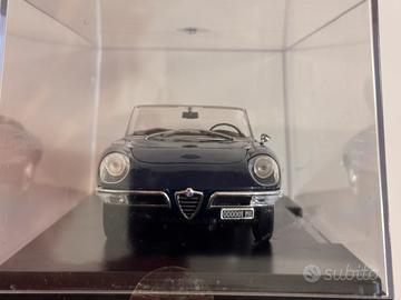 Alfa Romeo Duetto 1600 Coda Lunga (1966) Blu 1/24
