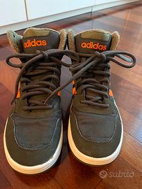 Scarpe imbottite adidas n. 39.5
