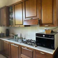 Cucina arte povera in legno