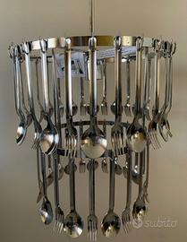 Lampadario con posate