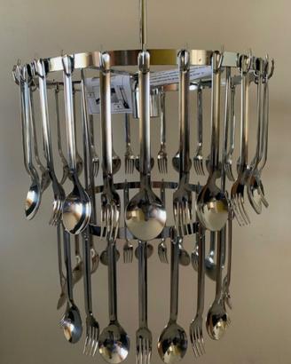 Lampadario con posate