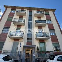 TRILOCALE CON BOX AUTO