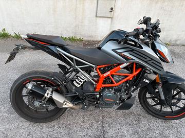 KTM Duke 125