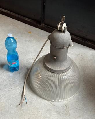 Lampada industriale campana vintage modernariato