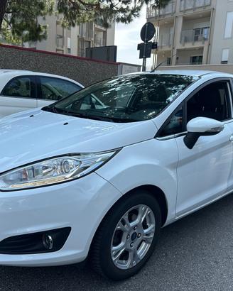 Ford Fiesta 1.4 5 porte GPL - euro 6 - ok neopaten