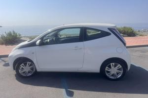 Aygo unico proprietario 49000 km