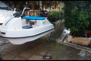 Surmarine tender scooter del mare 
