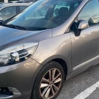 Renault Scenic Scénic 1.6 dci 130CV Dynamique 7 po