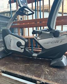 Cyclette reclinata MBH Fitness con touch screen