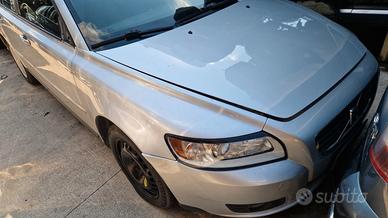 Volvo V50 1.6D anno 2008 per ricambi (2a)