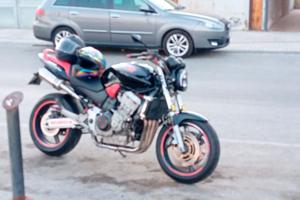 Honda Hornet 919