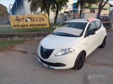 Lancia Ypsilon 1.3 MJT 16V 95 CV 5 porte S&S Silve