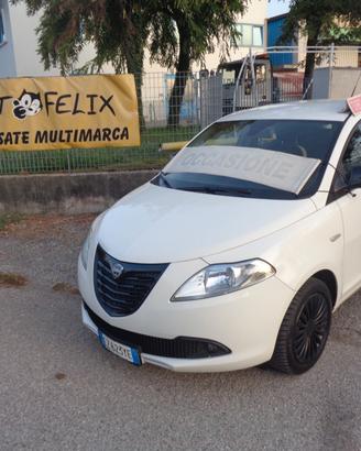 Lancia Ypsilon 1.3 MJT 16V 95 CV 5 porte S&S Silve