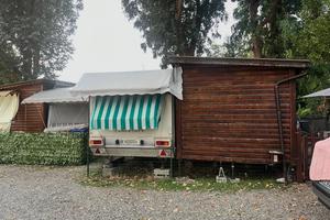 Roulotte con pre ingresso