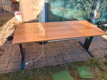 scrivanie  per ufficio