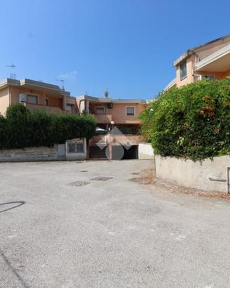 VILLA A SCHIERA D'ANGOLO A AGROPOLI