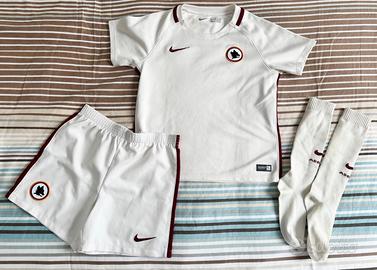 Completo AS Roma Nike 2016/17 taglia 6/7