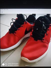 NIKE ROSSE logo nero