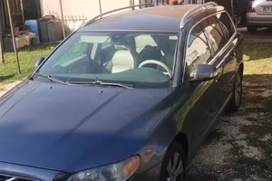 VOLVO V70 2.4D Summum